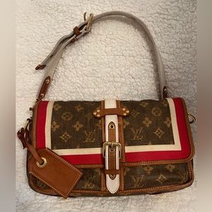 LOUIS VUITTON Clutch bag